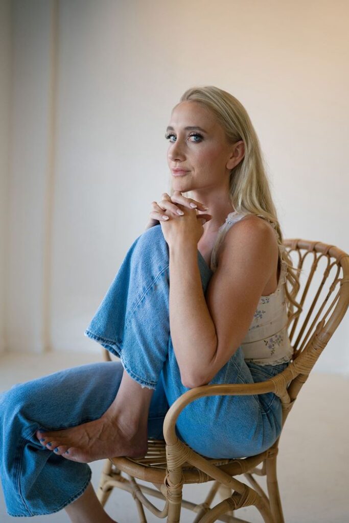 kayla3 min